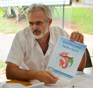 Pe._Camilo_Paulettipom2012