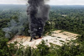 Amazôniza desmatamento e mineração Reuters