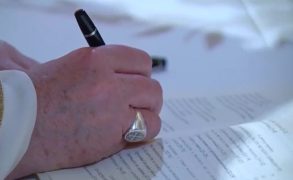 Assinatura Encíclica FT