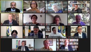 Ato de entrega Pacto pela Vida