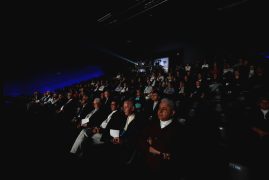 Bispos_assistem_pre_estreia_de_Paulo