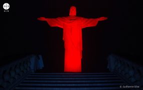 The Church of the Holy Sepulcher in Jerusalem reopened today, on 28.02.2018 Last Sunday, the Catholic, Greek Orthodox and Armenian church leaders had jointly decided to close the sanctuary indefinitely. They wanted to protest against two controversial proposals in the city.
Photo: Catholic, Greek Orthodox and Armenian church leaders in front of the sanctuary in Jerusalem