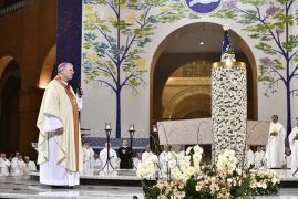 Dom Jaime pede bênçãos