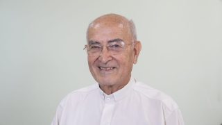 Bispos eméritos na procissão de entrada | Foto: Victor Hugo Barros/Santuário Nacional|Comissão para os Bispos Eméritos reunida em março | Foto: CNBB/Daniel Flores|Bispos eméritos participam da missa | Foto: Victor Hugo Barros/Santuário Nacional|