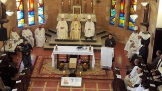 |Celebração de trasladação. Foto: José Eymar