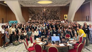 Encontro do Sínodo com os Jovens