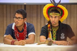 Estudantesindígenas