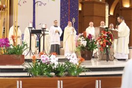 Eucaristia báculo dom Leomar