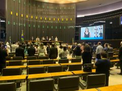 Homenagem ao Papa Francisco congresso