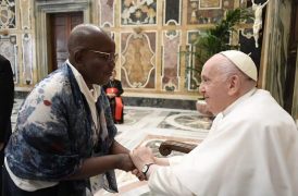 Ir Regina Pedro e Papa Francisco