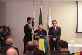 Manifesto_democracia3-350x233