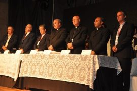 Mesa_com_participantes_2