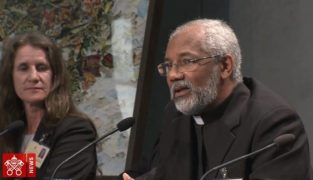 |Padre Zenildo Lima | Foto: Vatican News/reprodução