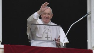 Papa Francisco angelus 2002202
