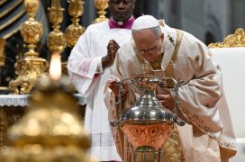 Papa Leao Santos Óleos 2026 Vatican Media