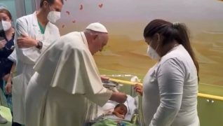 Papa batisa Michelangelo