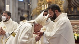 Para ordena diáconos Vatican News