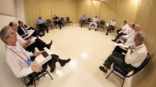 Reunio-grupos-inteira