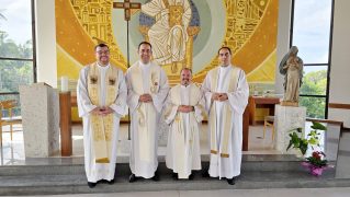 Secretarios-2048×1153 Secretarios-2048x1153