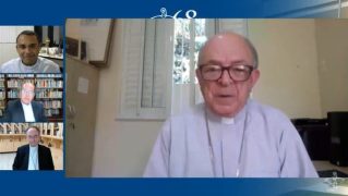 Todos e dom Raimundo