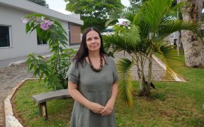 Valéria López - capa