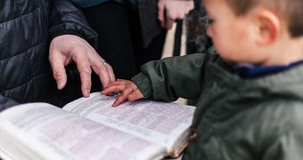 crianca bilia priscilla-du-preez--unsplash