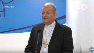 dom-mario-_meetingpoint_-56AGCNBB