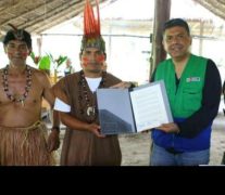 indigenas-homenagem-Papa-Foto-MINAM