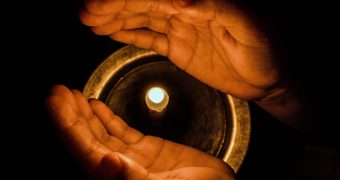 lux mundi Nazreen Banu unsplash