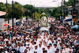 photo_4976672219438624568_y